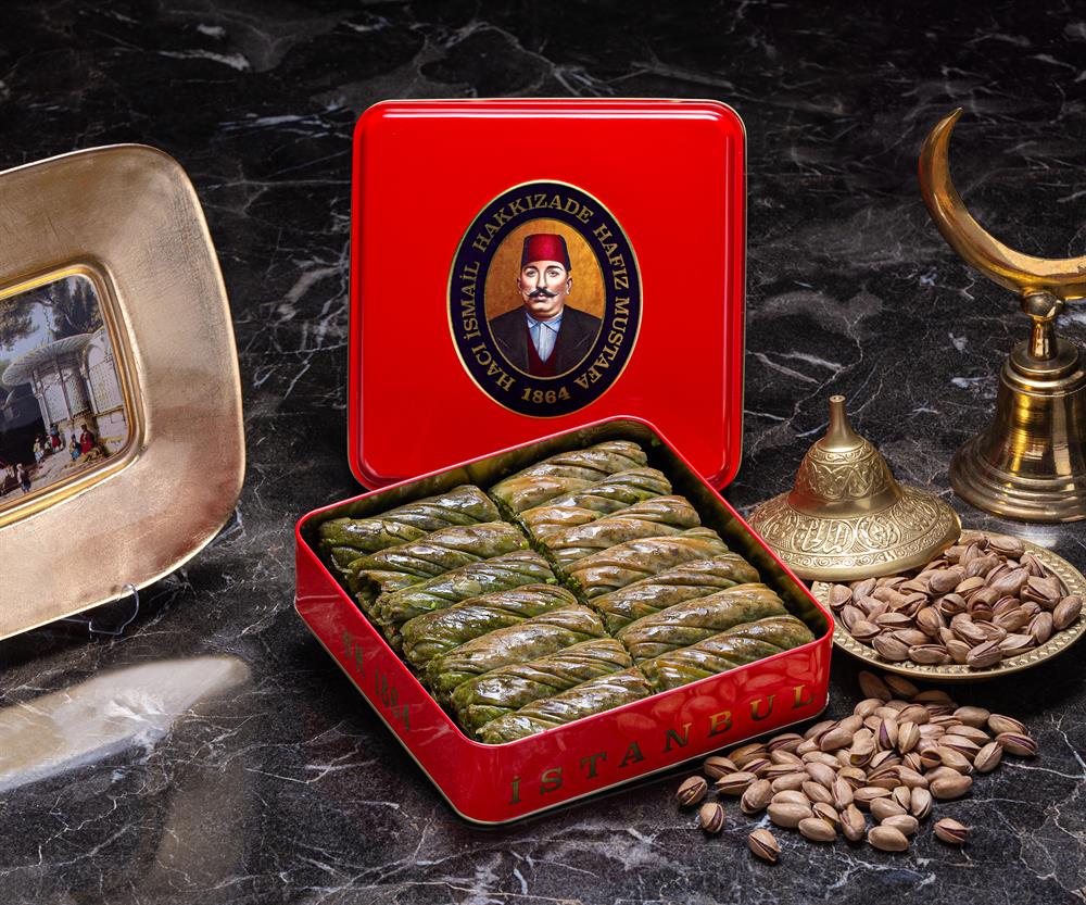 Fıstıklı Kıvrım Baklava (S Kutu)
