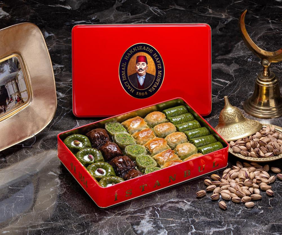 Premium Fıstıklı Karışık Baklava (M Kutu)